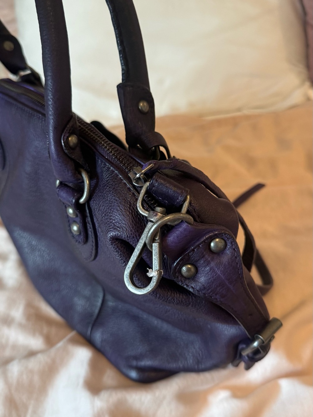 MIDNIGHT ORCHID PURPLE FREE PEOPLE BABY EMERSON BAG NWT - Picture 11 of 11